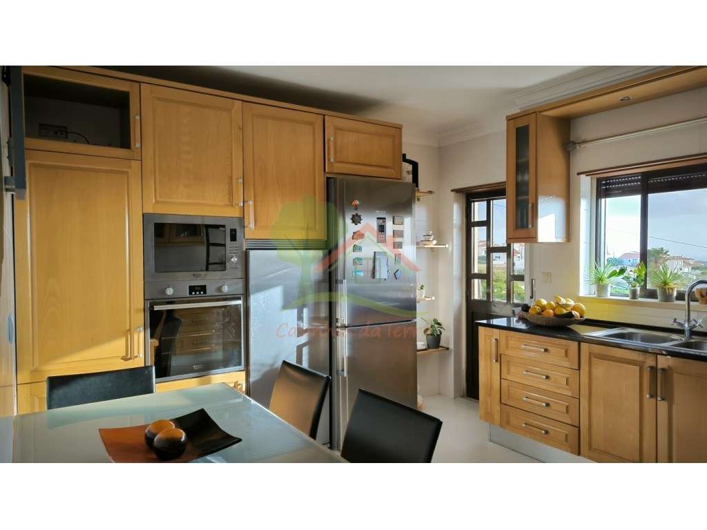 Moradia T5 com Vista de Mar Deslumbrante em Baleia, Carvoeira!-8