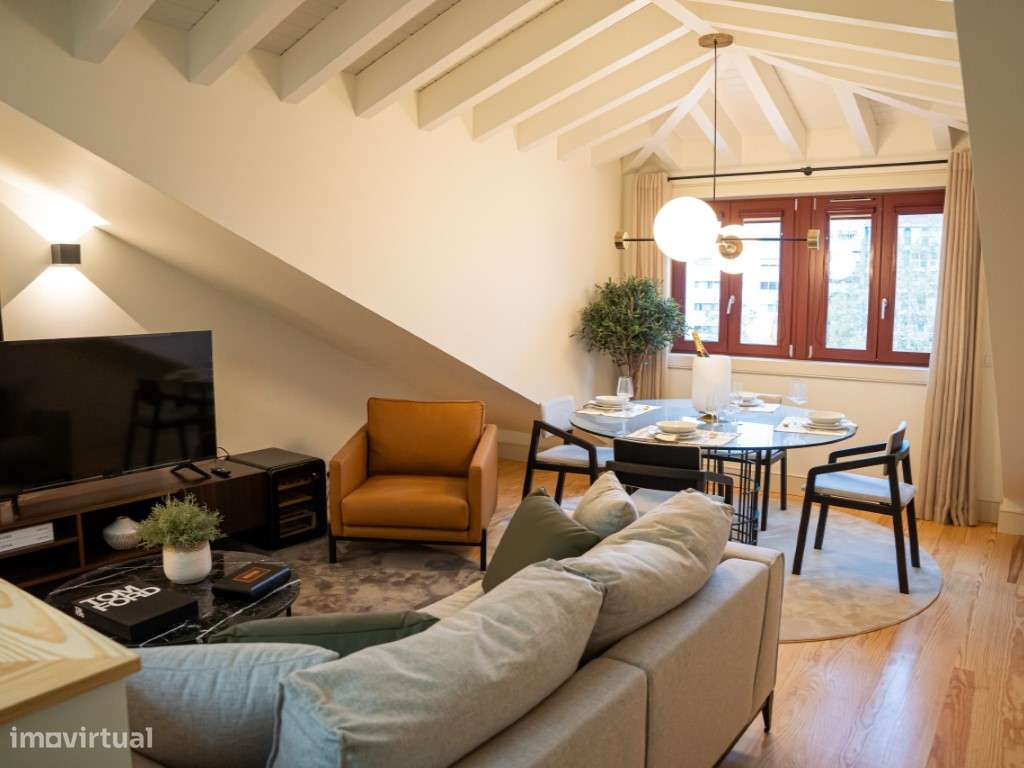 Apartamento T2 duplex novo - Trindade, Pronto - Grande imagem: 2/14