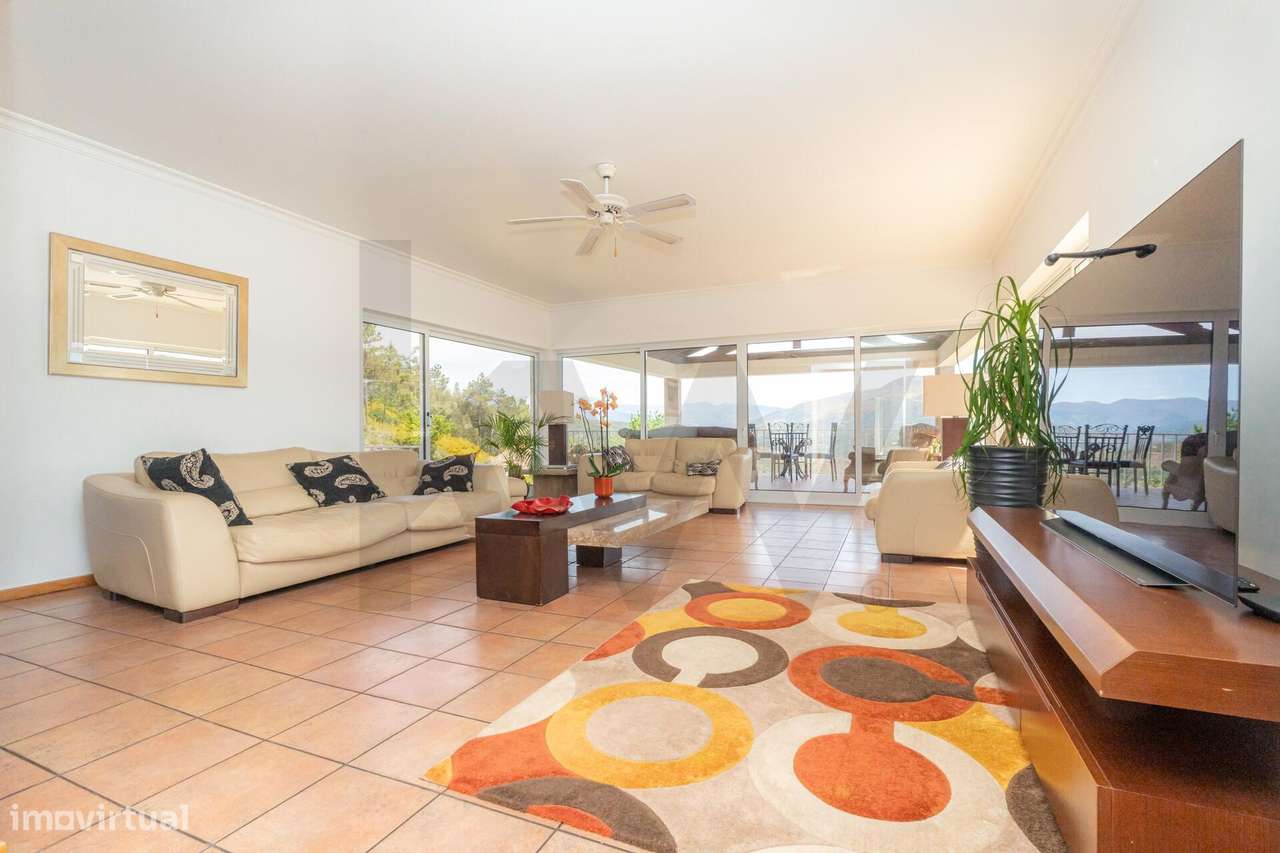 Moradia independente | Piscina e terreno | vistas sobre a Serra da Est - Grande imagem: 5/39