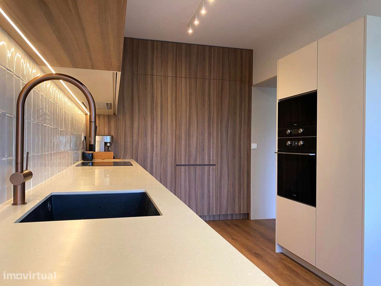 T3 Renovado e Equipado - Grande imagem: 4/18