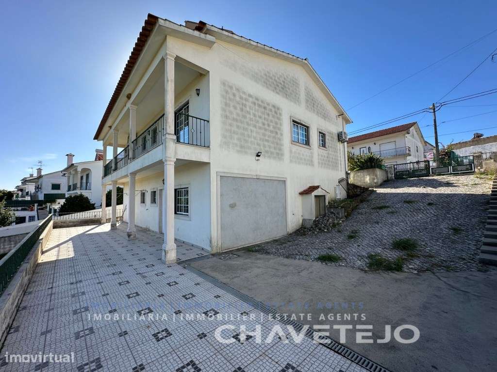 Moradia V3 com terreno a 3 km de Tomar perto de bons acessos. - Grande imagem: 4/37