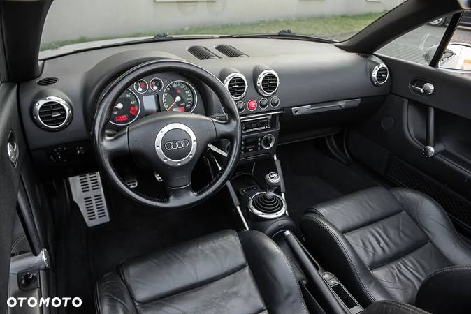 Audi TT Roadster 1.8T - 17