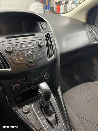 Ford Focus 1.5 EcoBoost SYNC Edition ASS PowerShift - 13