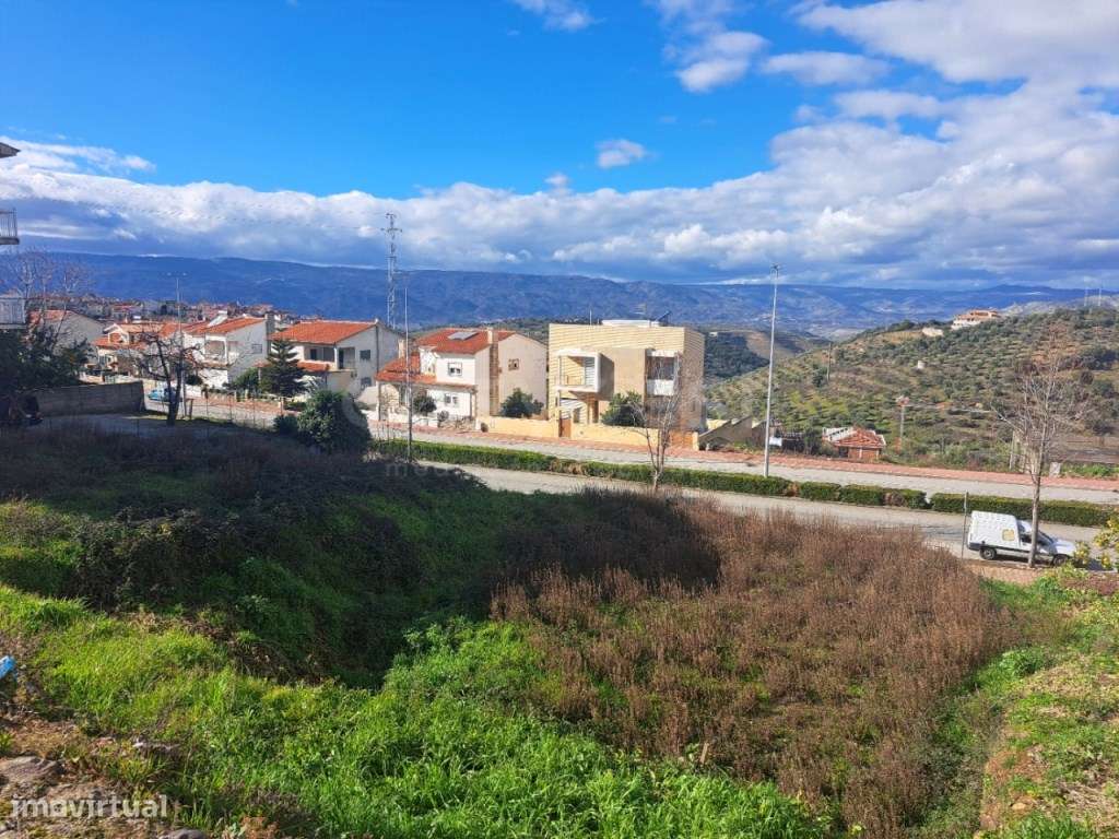 Lote com 450 m2, para construção de Moradia, em Torre de Moncorvo - Grande imagem: 5/12