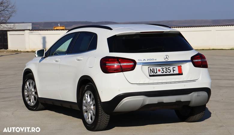 Mercedes-Benz GLA 200 (CDI) d 7G-DCT - 11