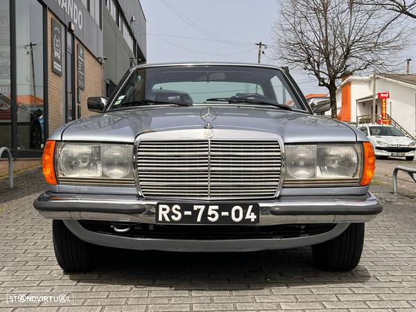 Mercedes-Benz 230 CE - 39