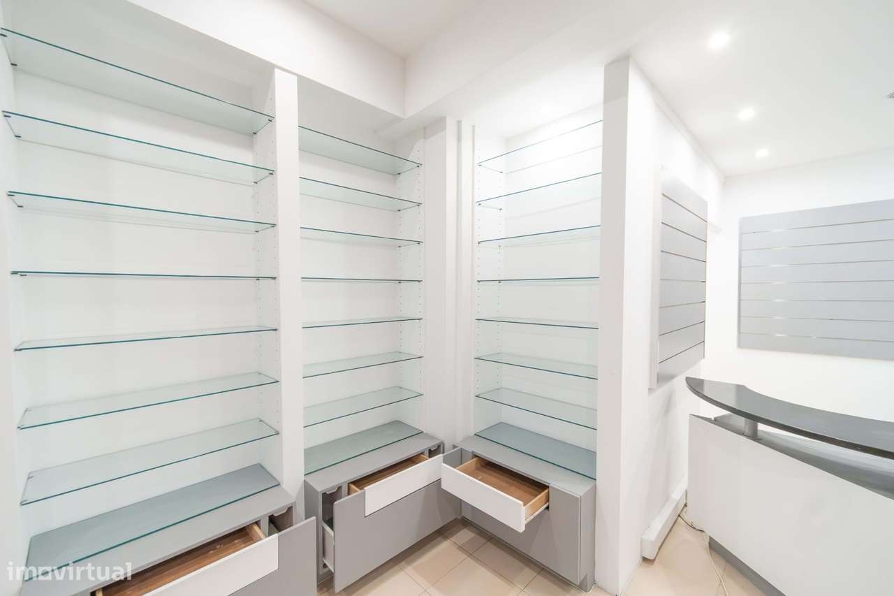 Loja no Shopping Olaias Plaza - Grande imagem: 4/10