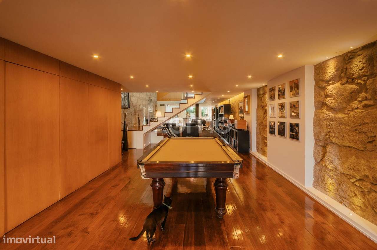 Moradia de luxo localizada no coração da cidade do Porto - Grande imagem: 4/36