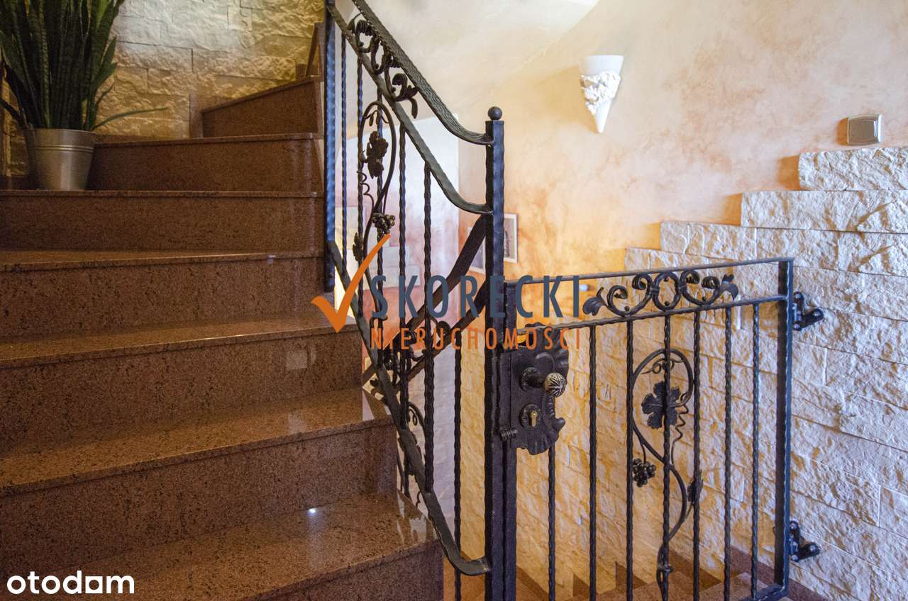 Przestronny Dom z Garażem i Tarasem na Os. Bajkowym-17