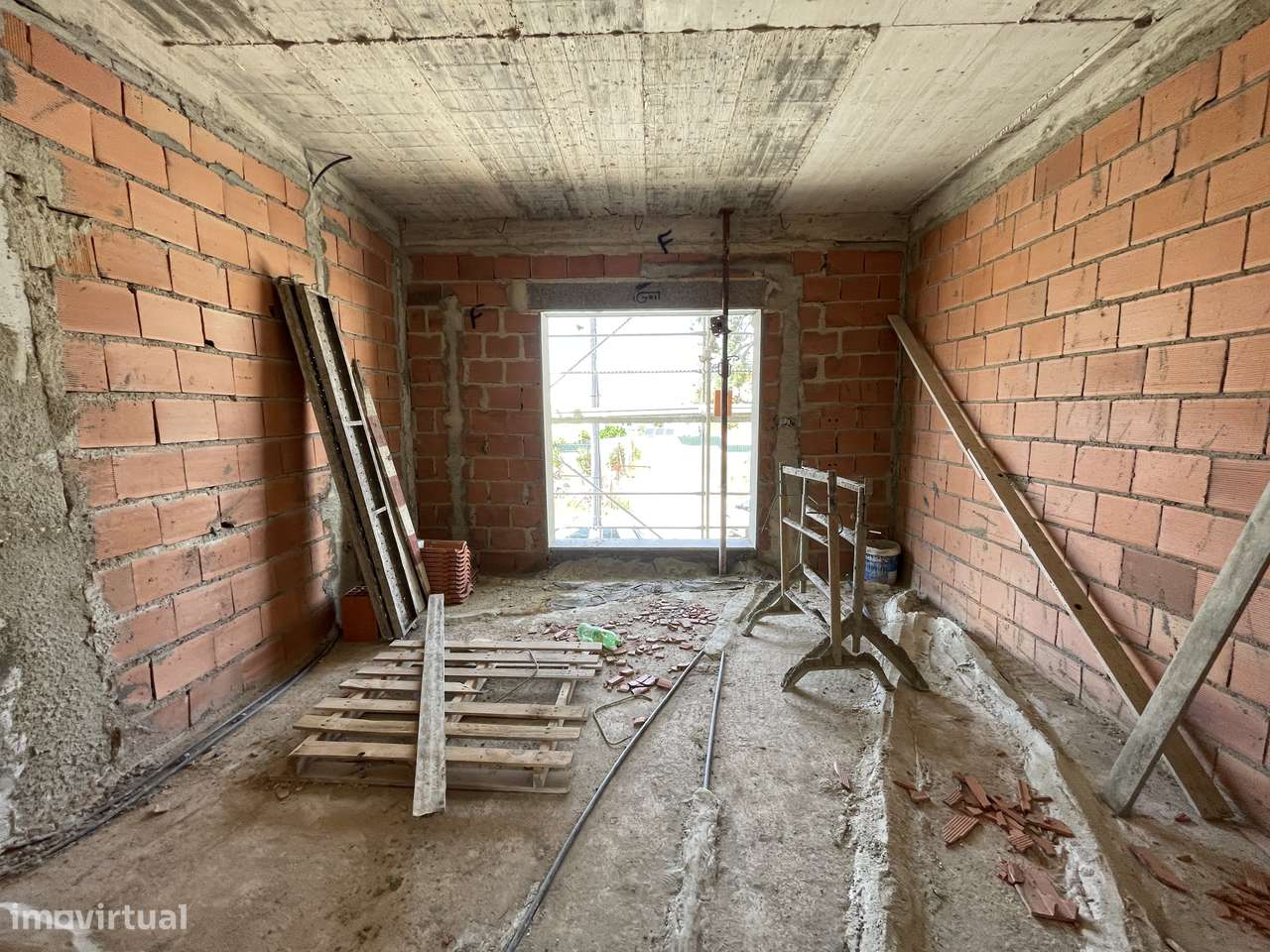 Moradia nova T3 logradouro Quinta do conde Sesimbra-7