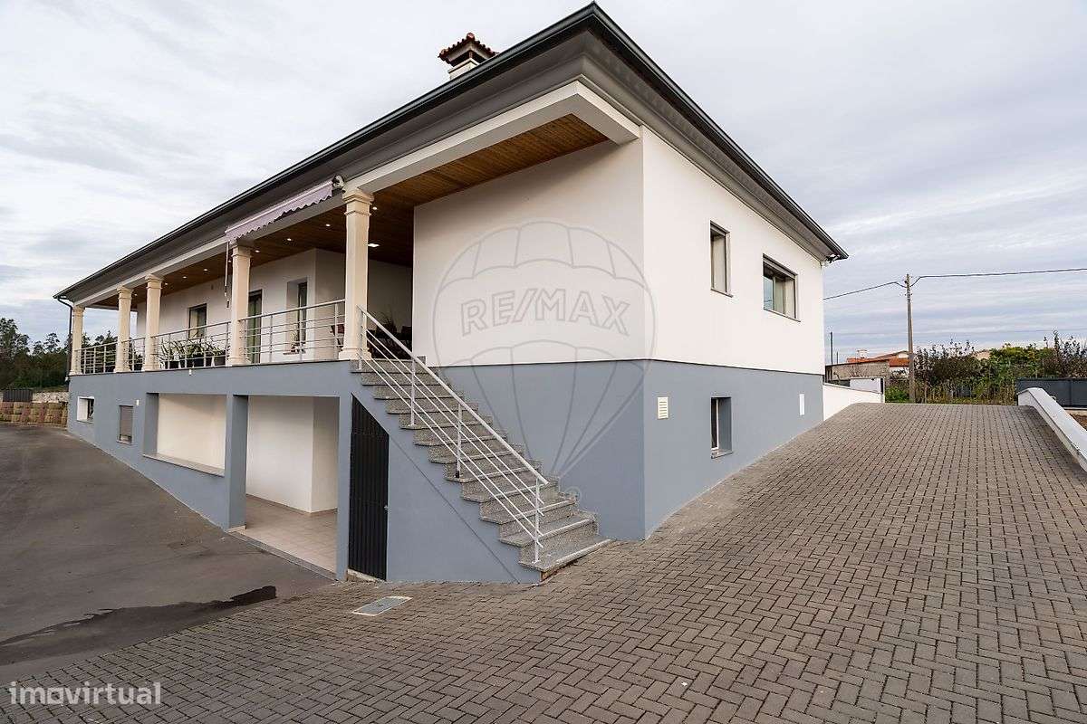 Moradia T4 para venda - Grande imagem: 4/50