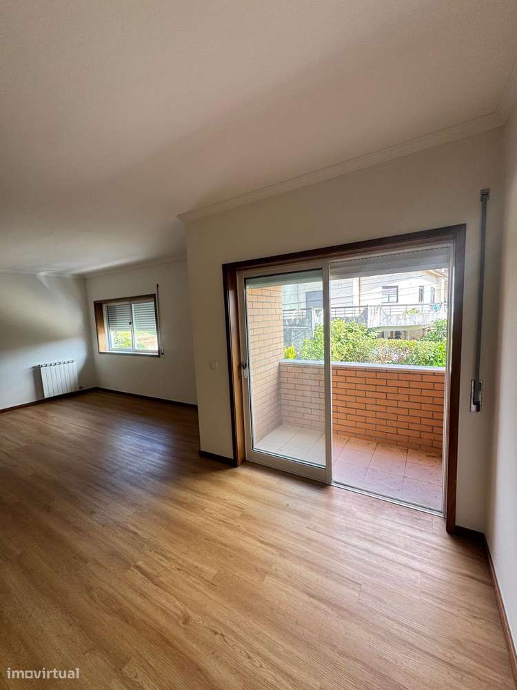 Apartamento T2 - Excelentes áreas - Perto da CESPU-8
