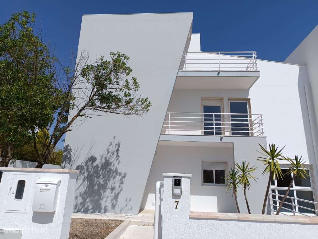 Moradia T4 para Venda na Cotovia - Sesimbra - Grande imagem: 4/60