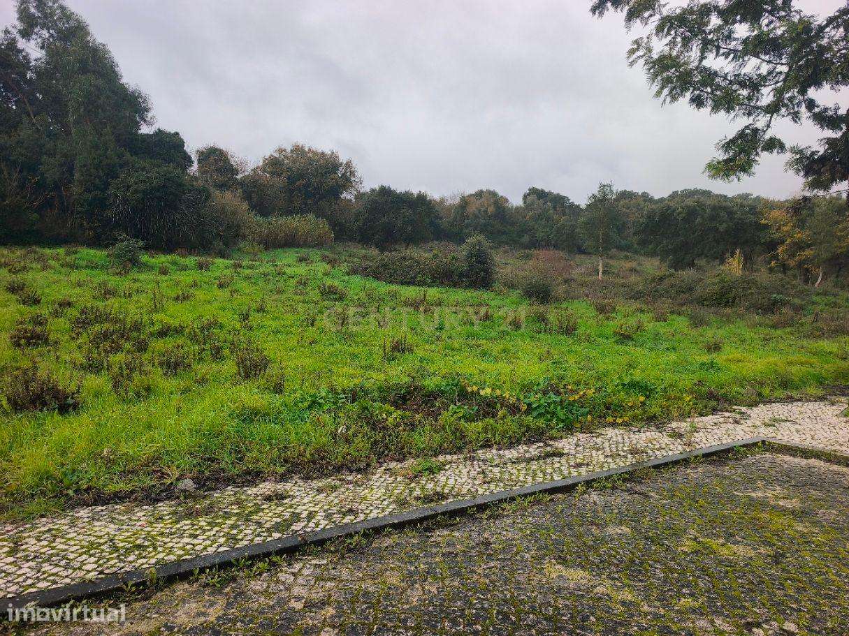 Terreno urbano inserido em loteamento com 878 m2 na Quinta do Arneiro - Grande imagem: 5/7