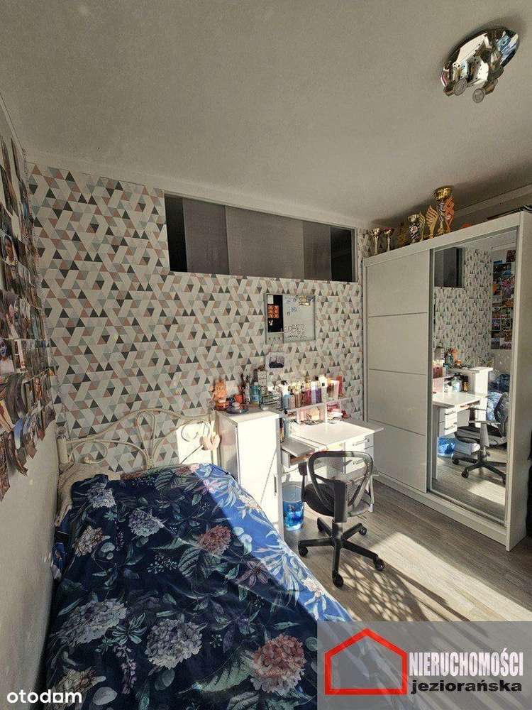 2 pokoje z balkonem i piwnicą - niski blok.-3