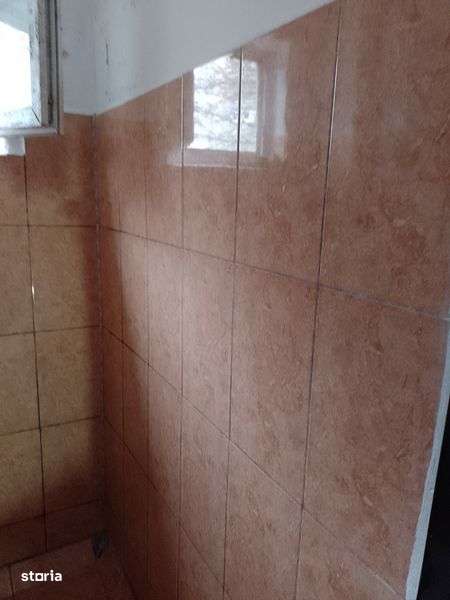 Garsoniera de vanzare — fotografia 3