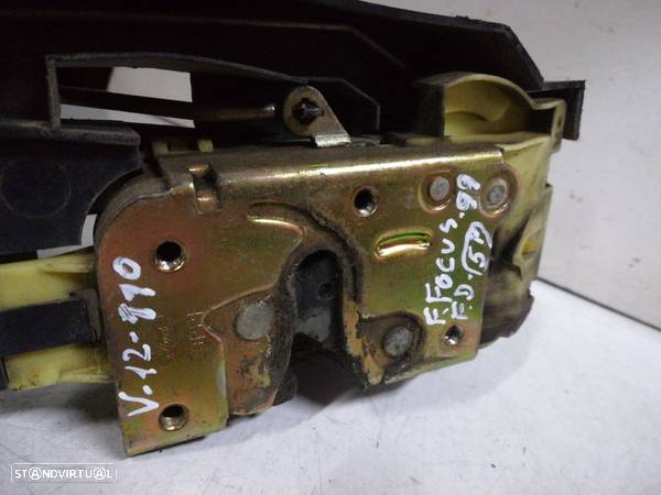 Ficheira Frt Drt Frente Direito Fecho Porta Ford Focus (Daw, Dbw) - 2