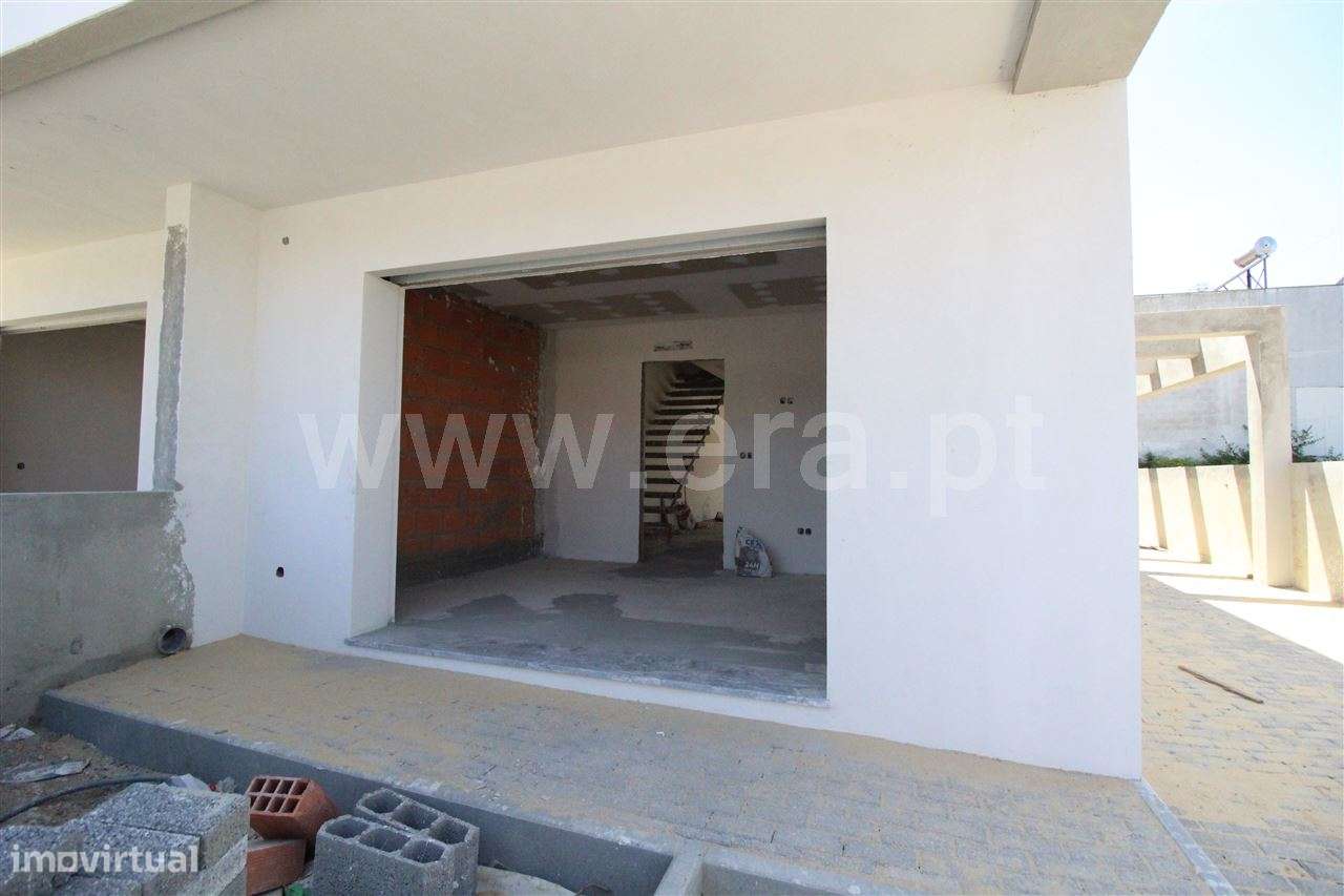 Moradia Geminada V3 com piscina ; Quinta das Laranjeiras-3