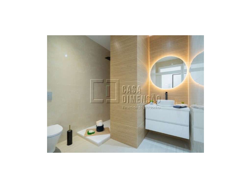 Apartamento de tipologia T2 com 51 m2 totalmente renovado, mobilado...-16