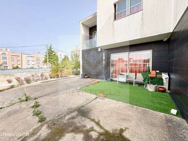 Moradia T4 com espaço exterior em Válega-32