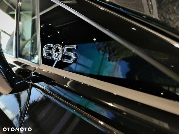 Mercedes-Benz EQS - 9