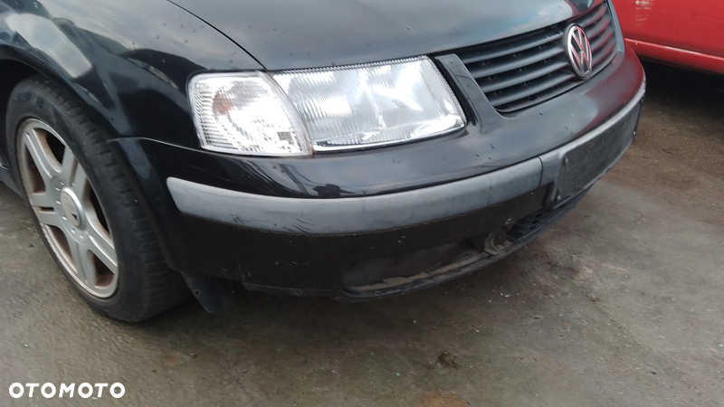 0142 VOLKSWAGEN PASSAT B5  przeznaczeniem na części !! - 2