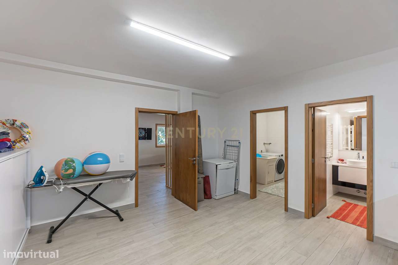 Fantástica moradia T4 de Luxo com piscina em Valongo-44