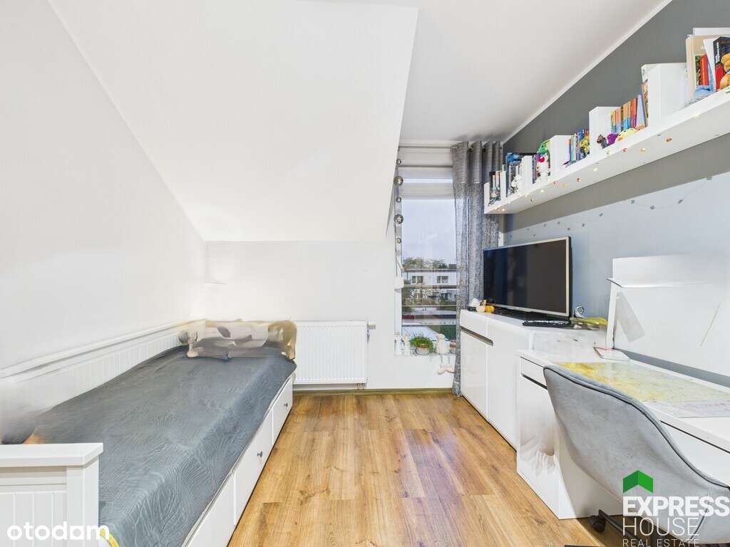 Bliźniak z garażem, 3 poziomy, bardzo zadbany-7