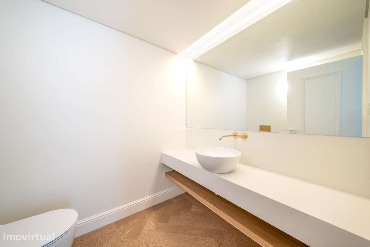 Magnífico Apartamento T3 | Condomínio Condes de Caria - Grande imagem: 4/32