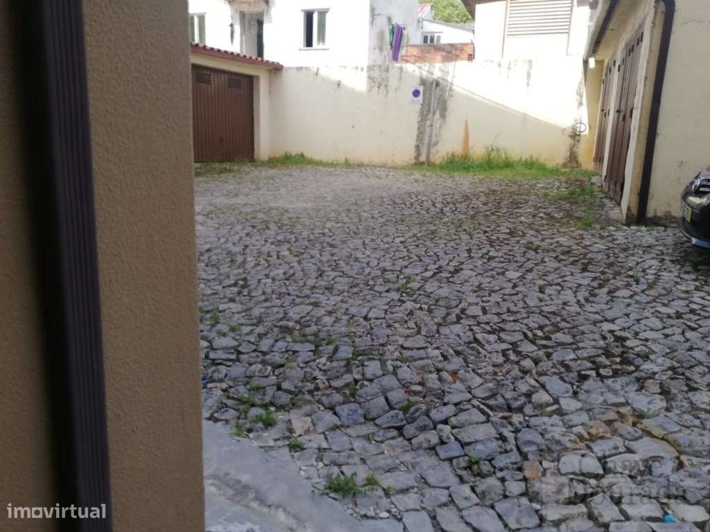 Garagem na Fernando Namora-3