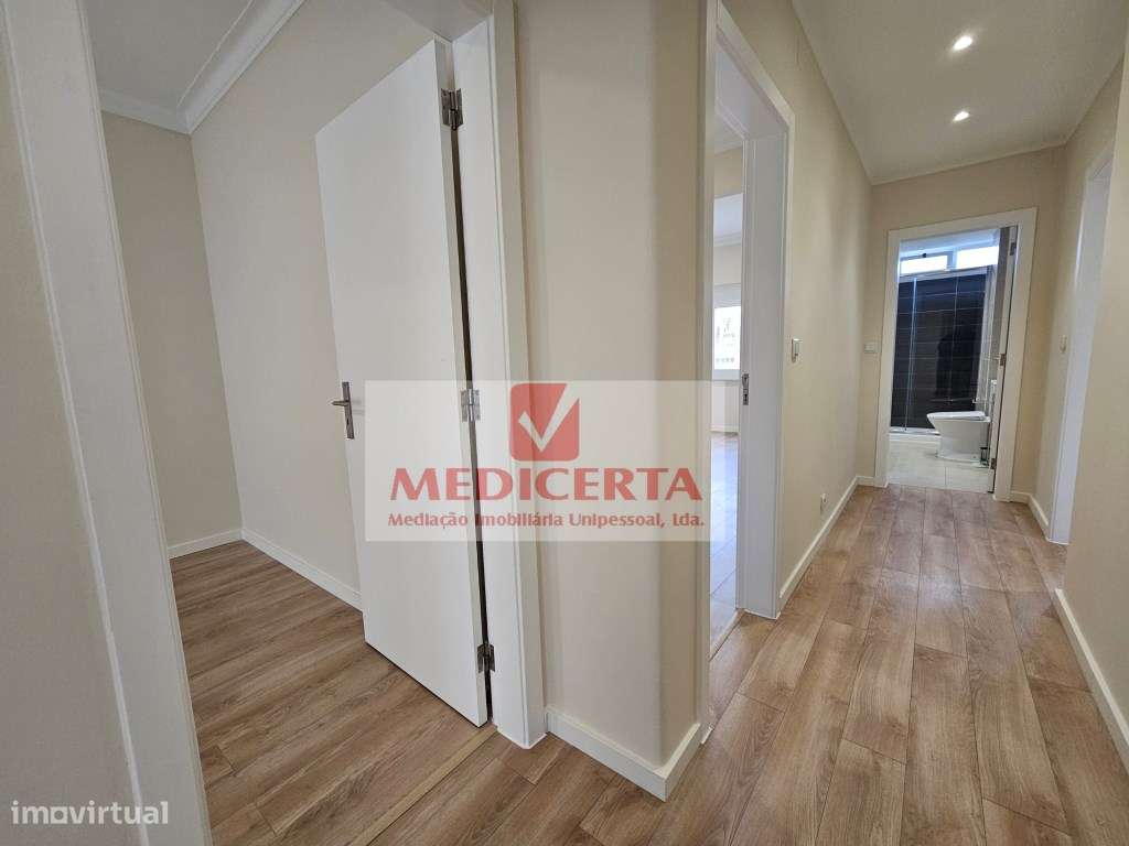 Agualva - centro/estação T2 (80m2) Totalmente remodelado - Grande imagem: 5/22