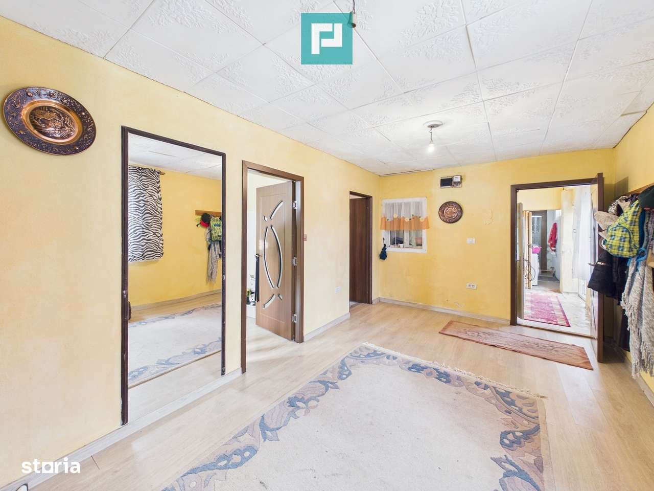 Casă cu 7 camere, teren generos in  Vladimirescu - Imagine principală: 5/9