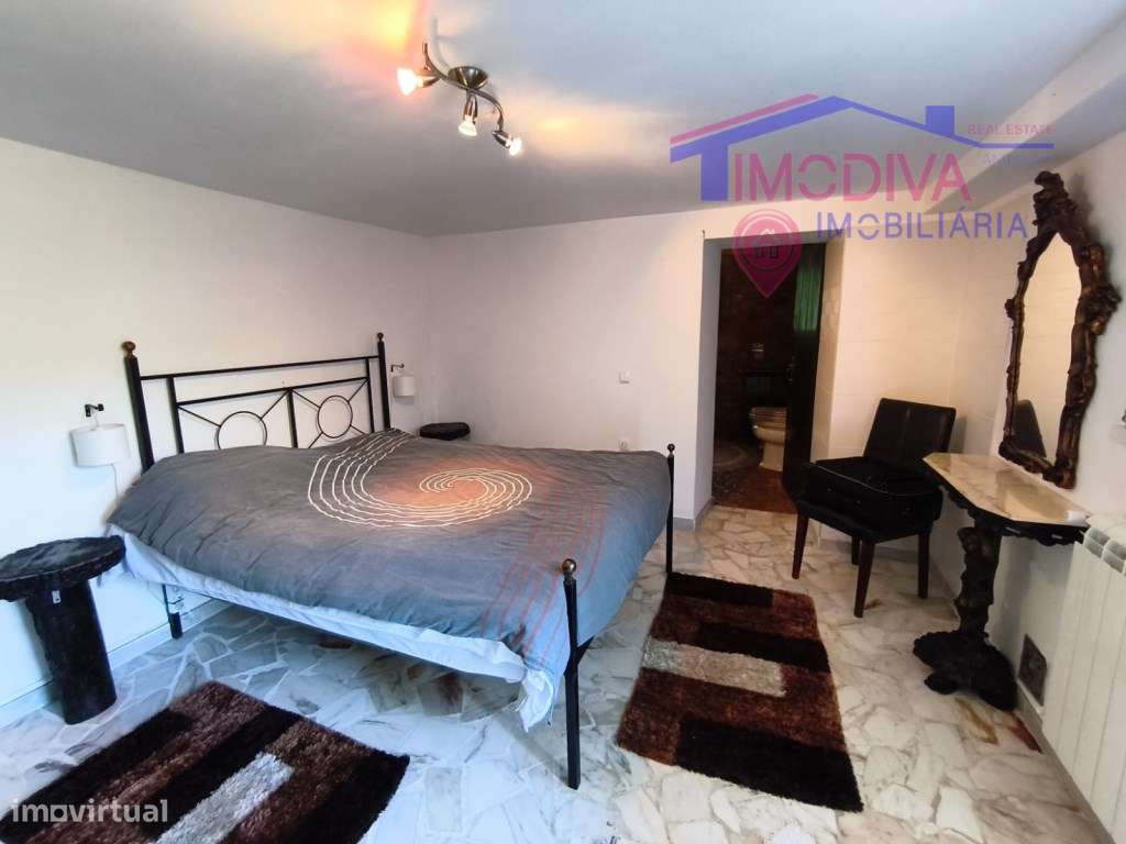 Propriedade com moradia, anexo, piscina e terreno com mais 2 ha-20