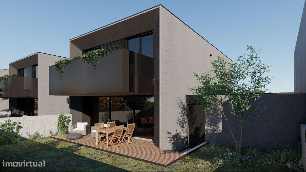 Moradia individual T3 de 2 pisos - Grande imagem: 1/33