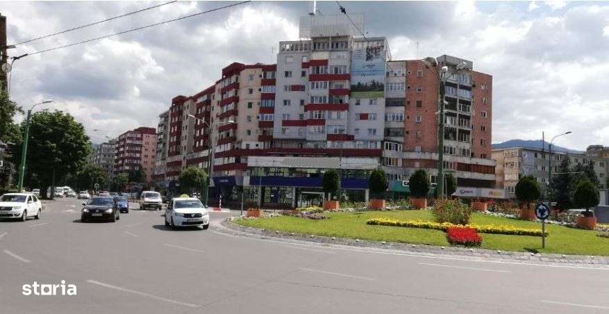 BRASOV - CENTRU - SPATIU COMERCIAL - 800 MP - Imagine principală: 2/20