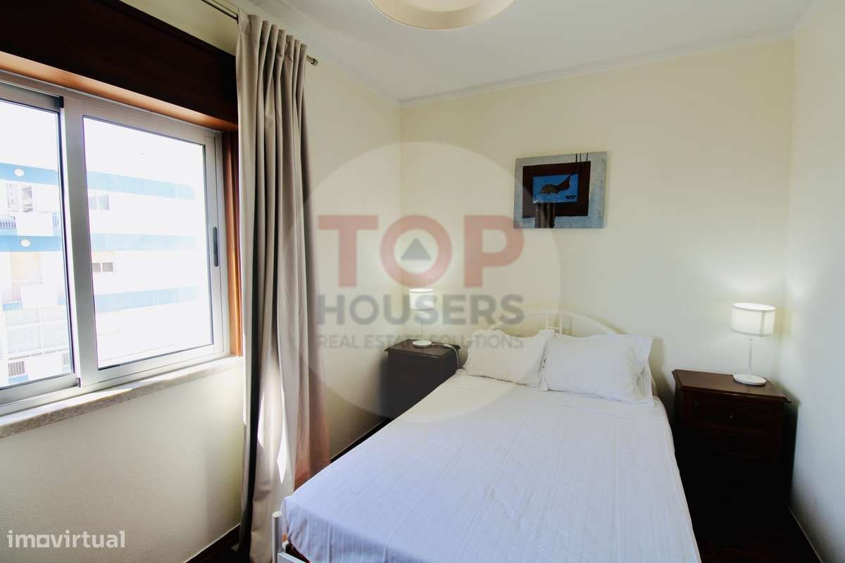 Viva o privilégio de estar na 1ª linha de Mar em Quarteira!-15