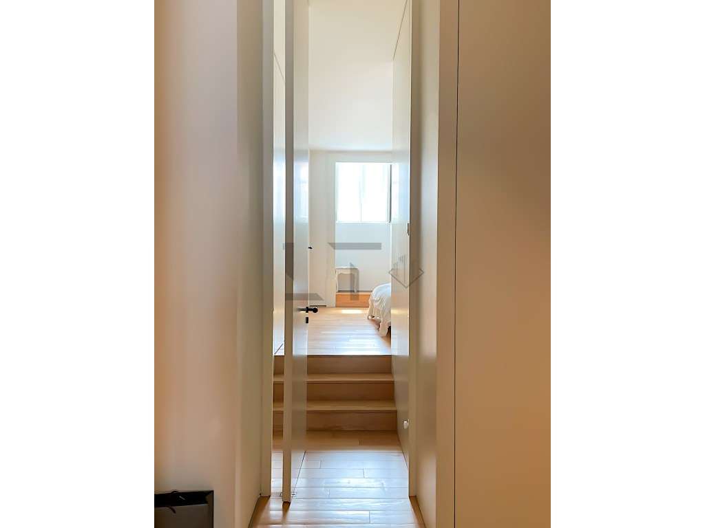 Apartamento T3+1 com Jardim Privado no Palácio Vila Garcia para Ven...-33