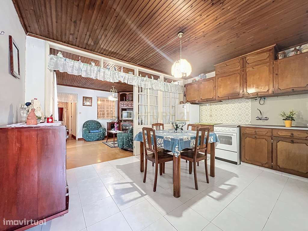 Moradia, 83 m², Ribeira Grande (Matriz)-12