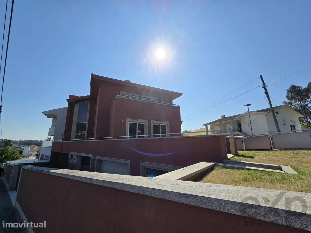 Espaçosa moradia T5 em Santa Maria da Feira - Grande imagem: 5/29