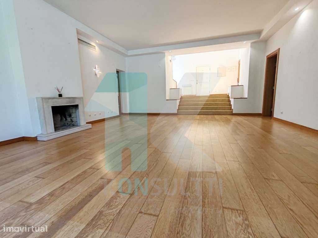 Moradia de luxo T4 com piscina no prestigiado condomínio fechado da...-24