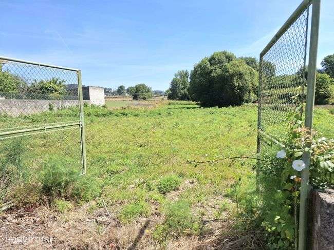 Terreno com PIP aprovado para venda na Auto-Estrada 3, Fradelos, Braga - Grande imagem: 5/5
