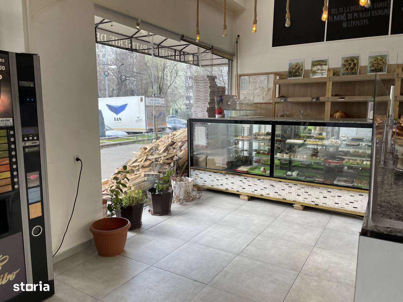 Piata Delfinului,Chisinau Pantelimon,250 mp - Imagine principală: 4/7