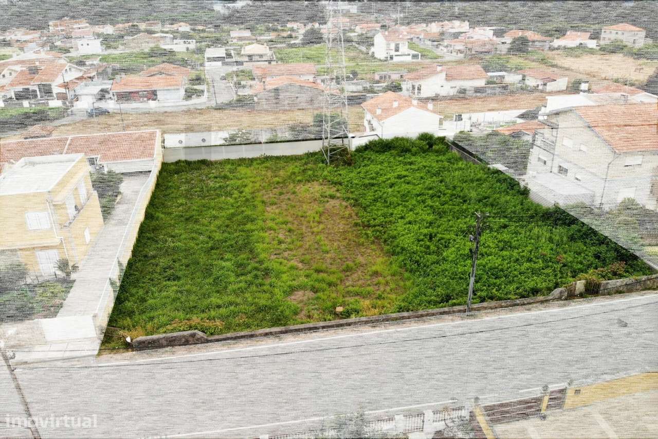 Terreno para Construção | 808 m2 | 400 m2 de Construção-3