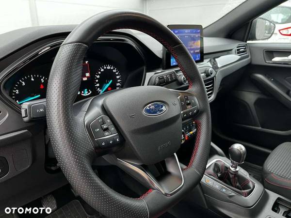 Ford Focus 1.0 EcoBoost ST-Line - 17