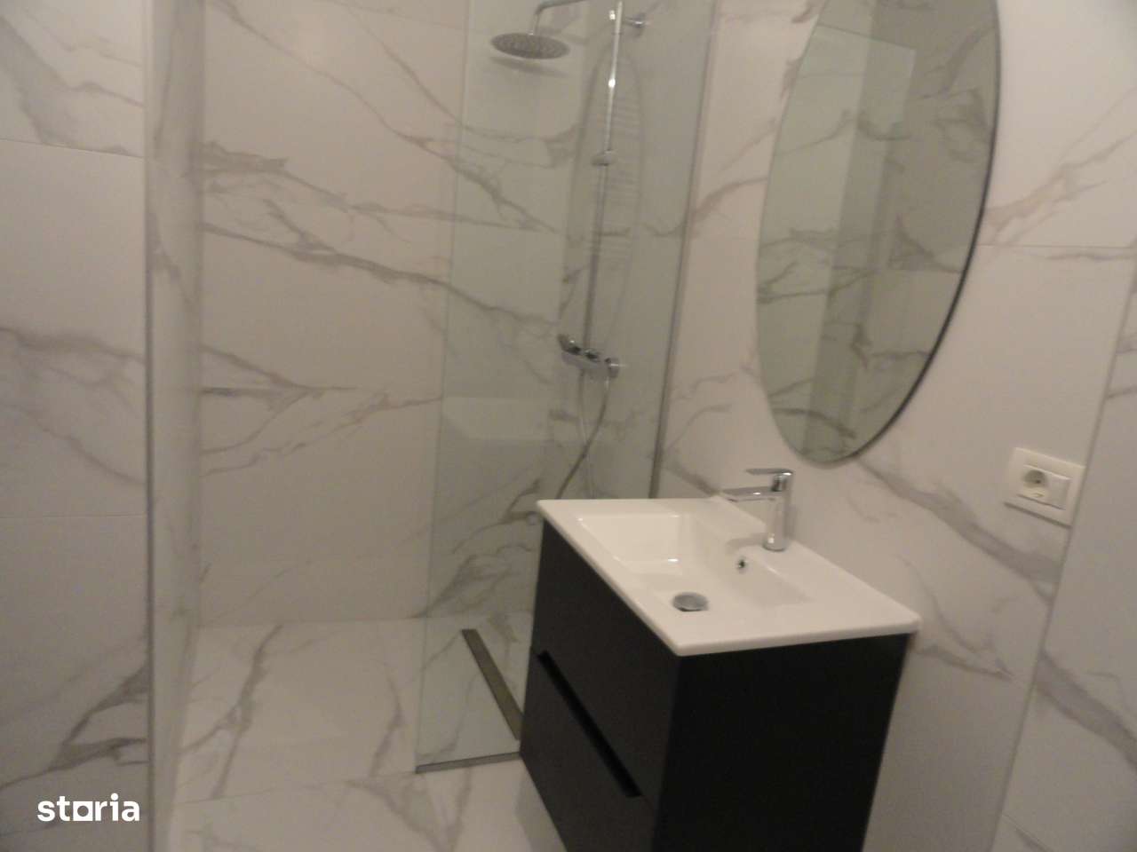 Apartament  2 camere + loc parcare ADORA PARK, finisaje Premium-0