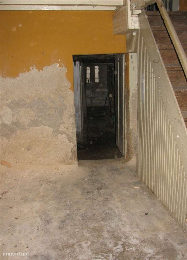 Moradia para Restaurar, Miranda do Douro - Grande imagem: 4/12