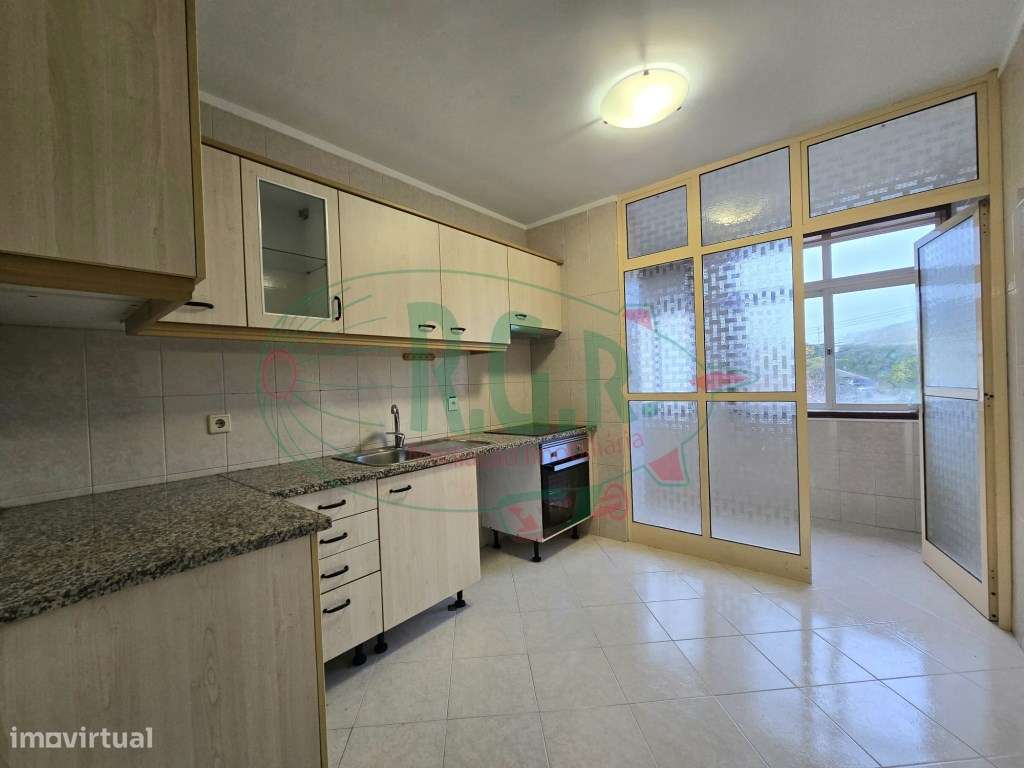 Apartamento T1 | Garagem Fechada | 3 min do Porto-5