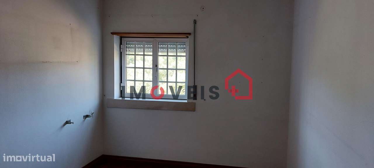 Moradia situada a dois minutos da Cidade de Ourém-4