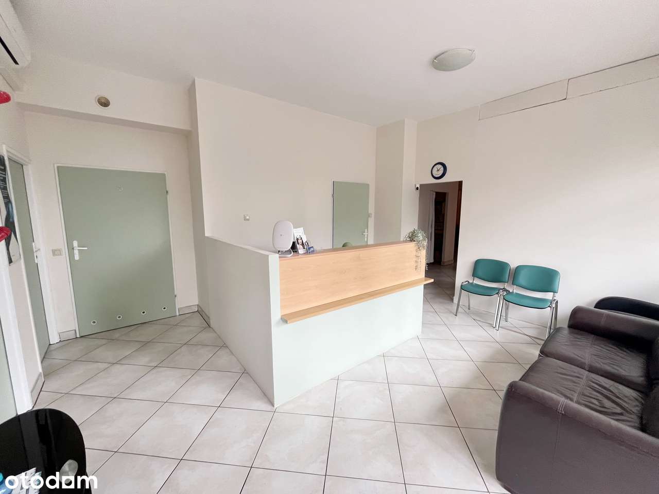 Lokal 64 m2 plus rejestracja pod działalność medyczną - Pełny obrazek: 4/13