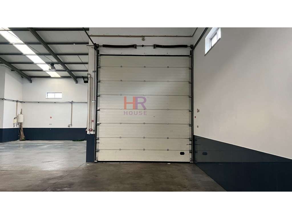 Arrenda-se Armazém - Coimbra - Grande imagem: 4/10